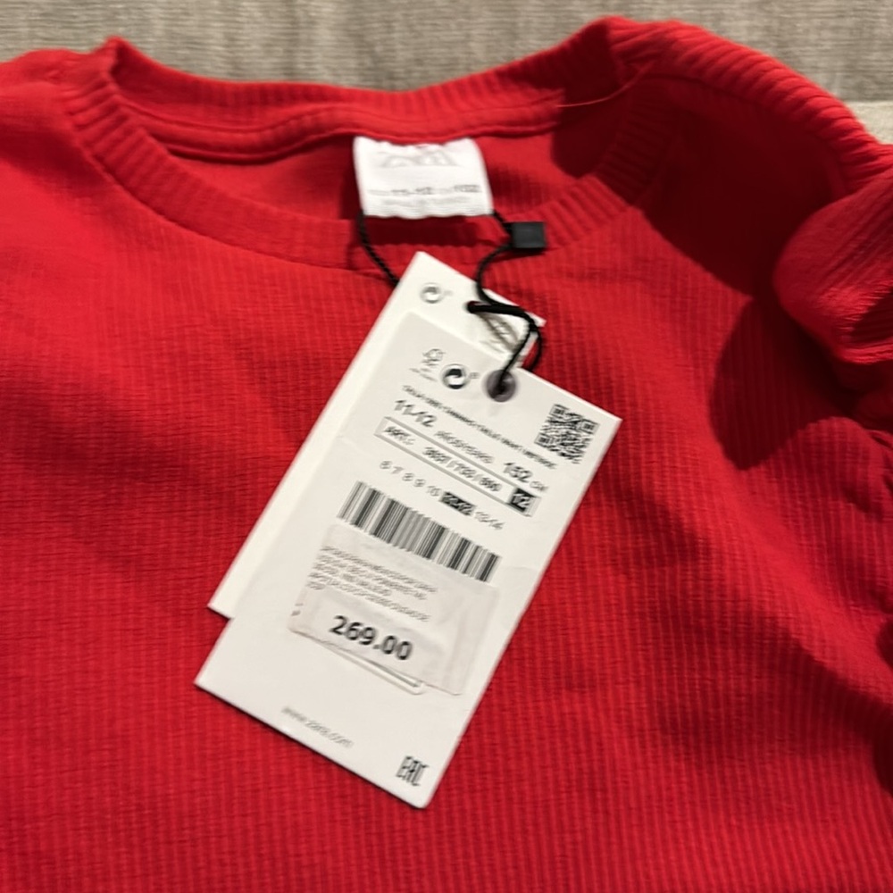 NWT Zara Ruffle Top, Red - Picture 2 of 2